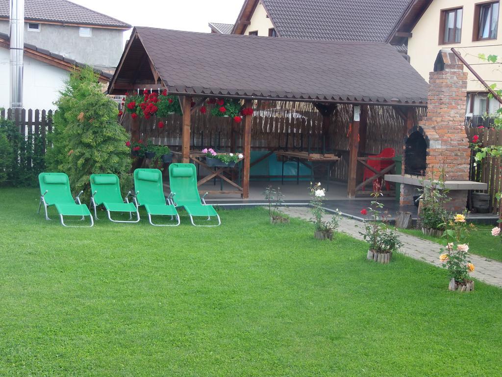 Pensiunea Dara Rîşnov Exteriér fotografie